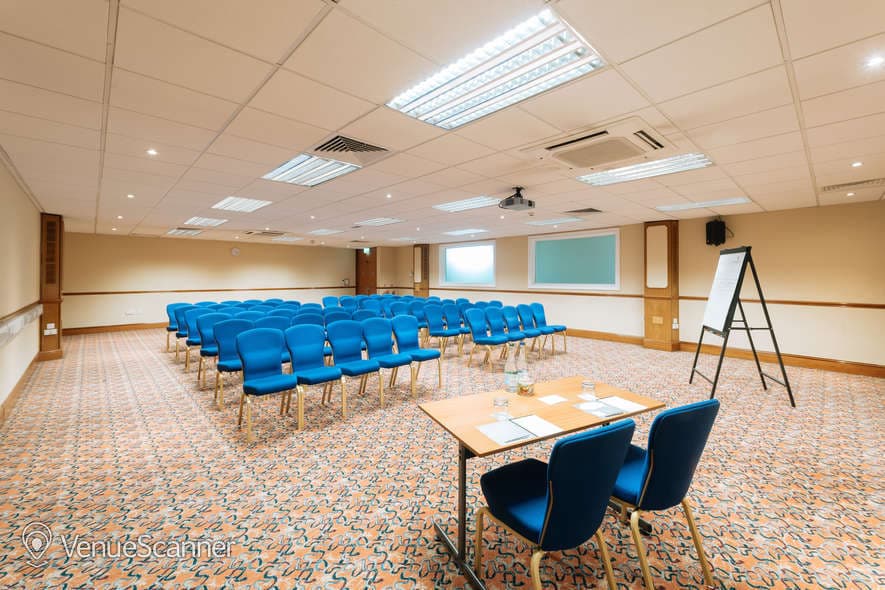 Windsor Suite, Renaissance London Heathrow Hotel photo #1