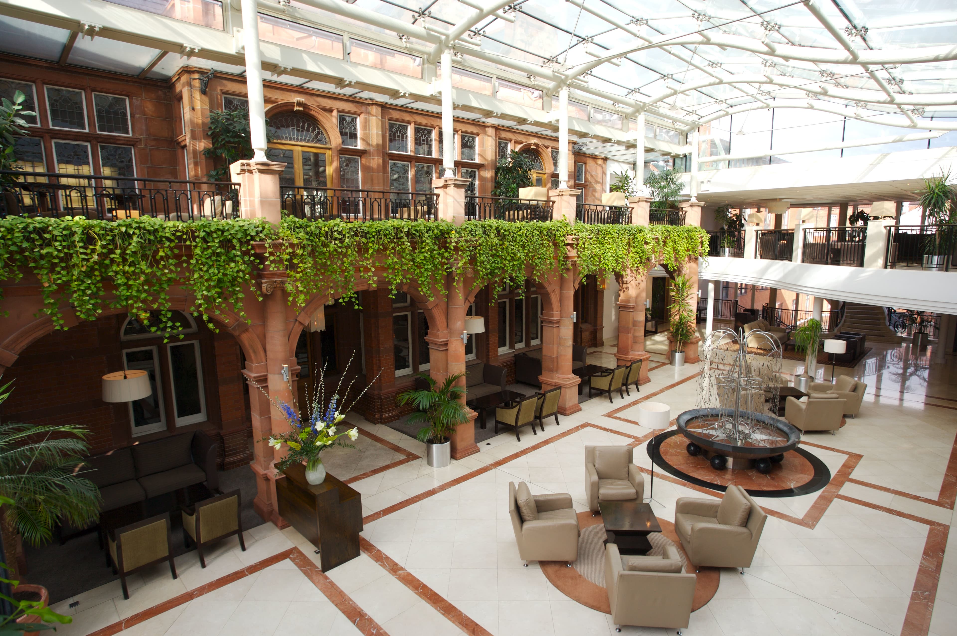 Clayton Crown Hotel photo #2