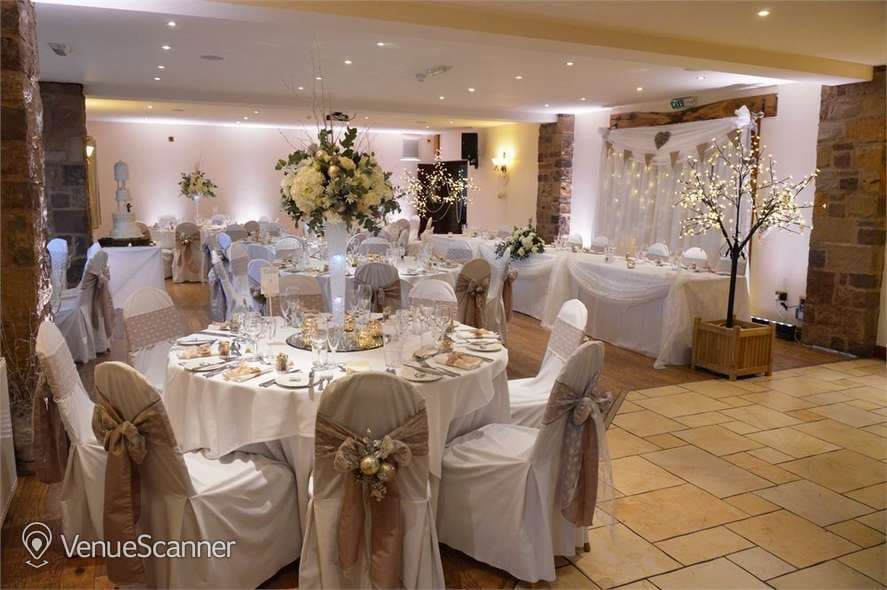 Beeston Manor photo #3