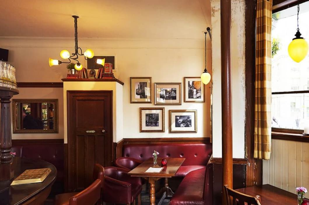 Side Room, White Hart photo #3