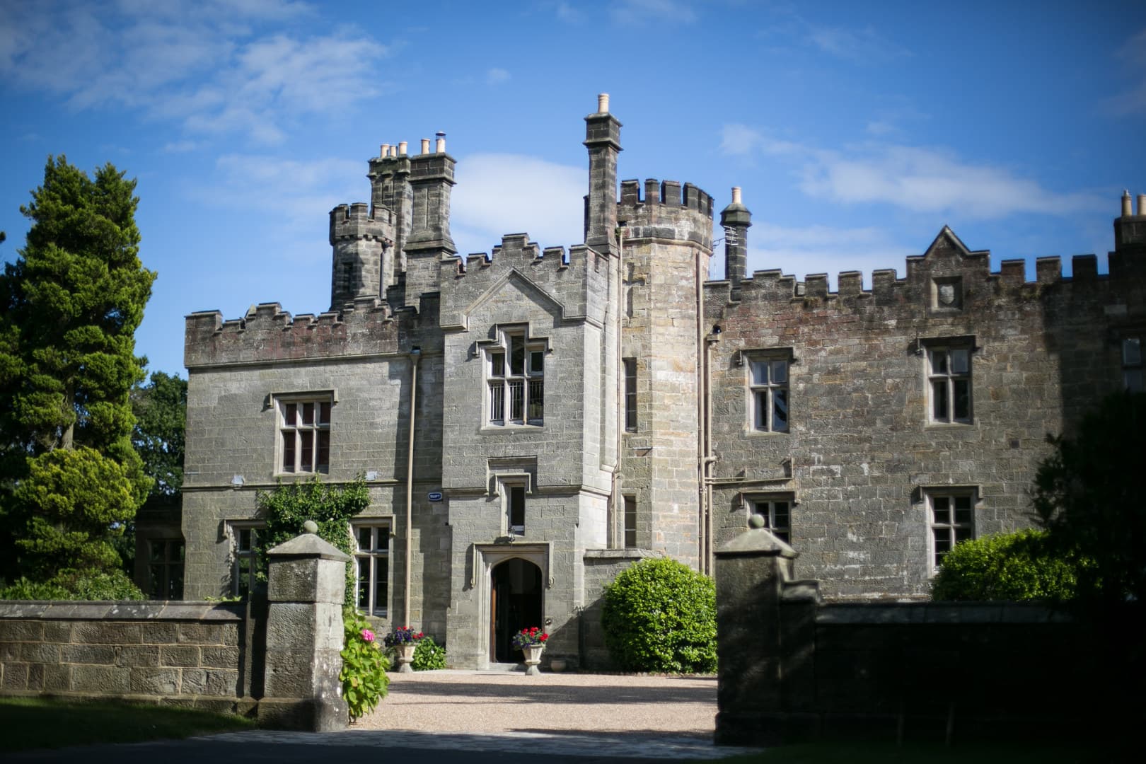 The Carriage Barn And Gardens, Wadhurst Castle photo #11