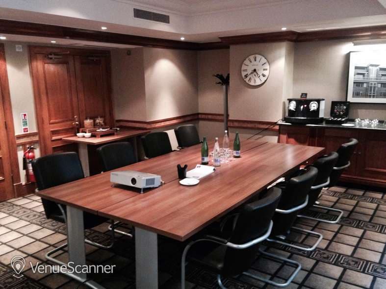 Downing Street, Thistle London Marble Arch photo #2