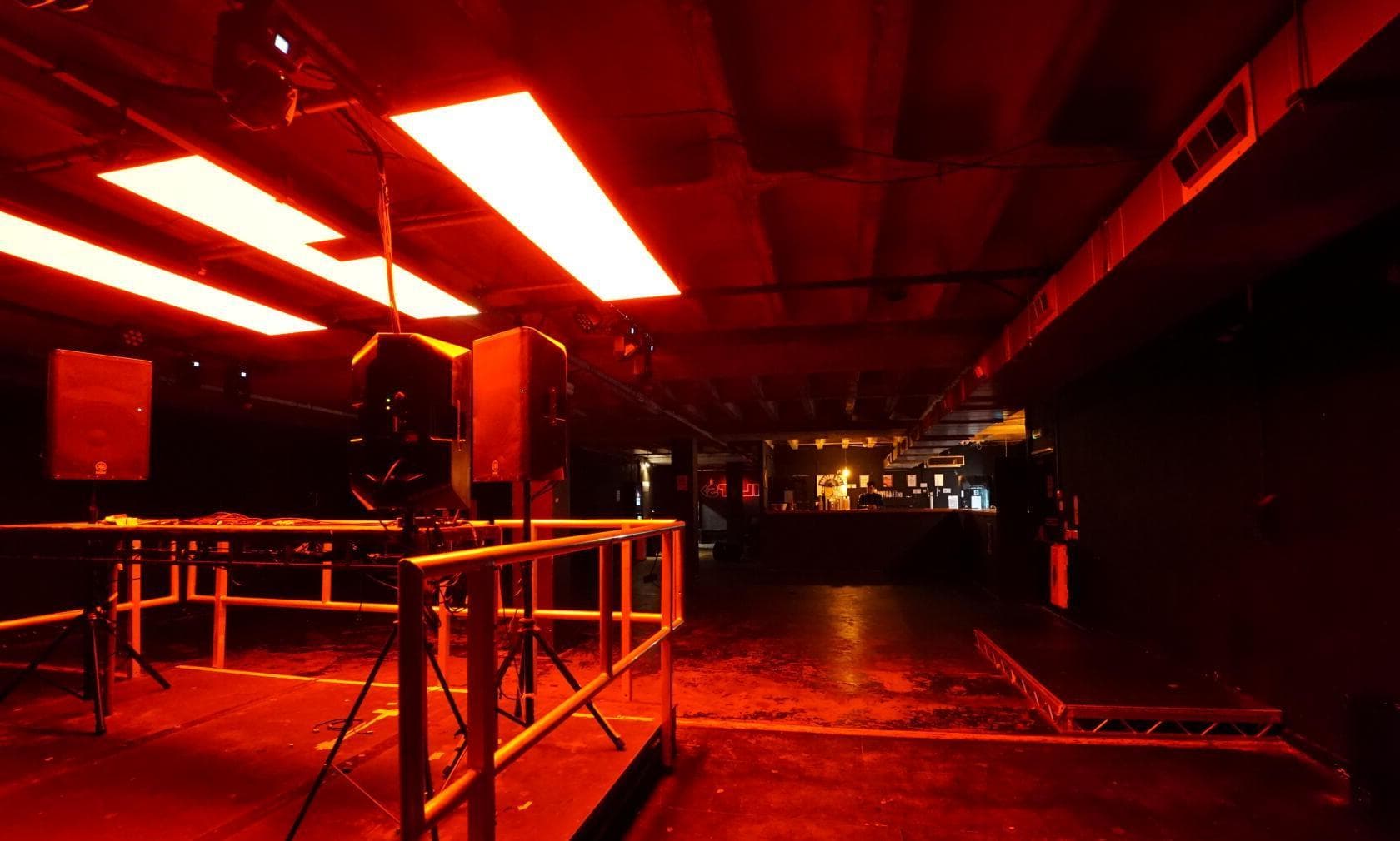The 360 Degree Room, Clock Factory photo #1