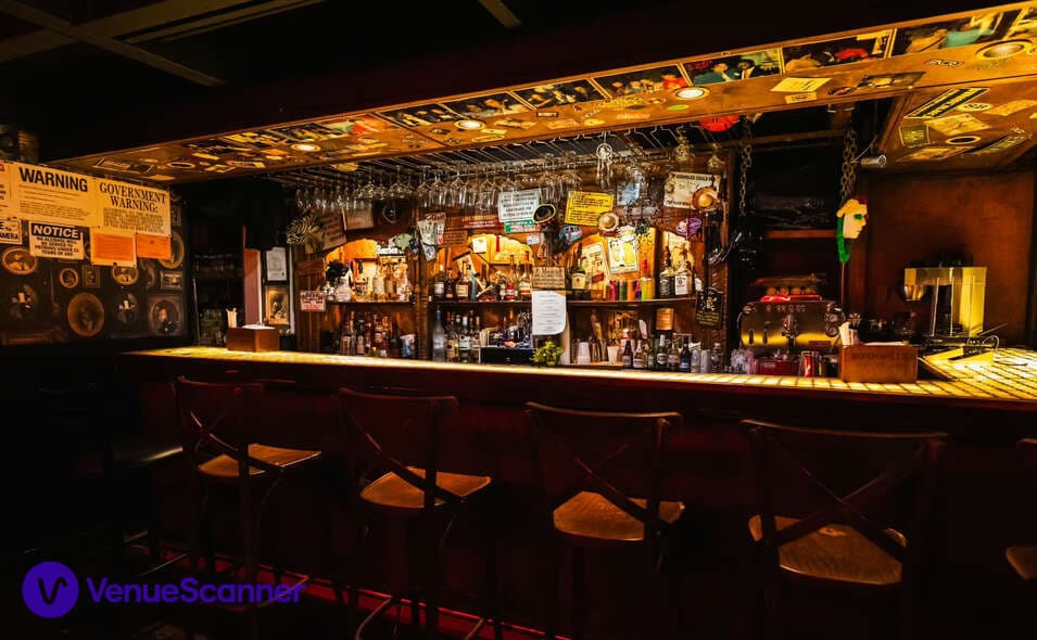 Main Floor Lounge, Mehanata Bulgarian Bar photo #3