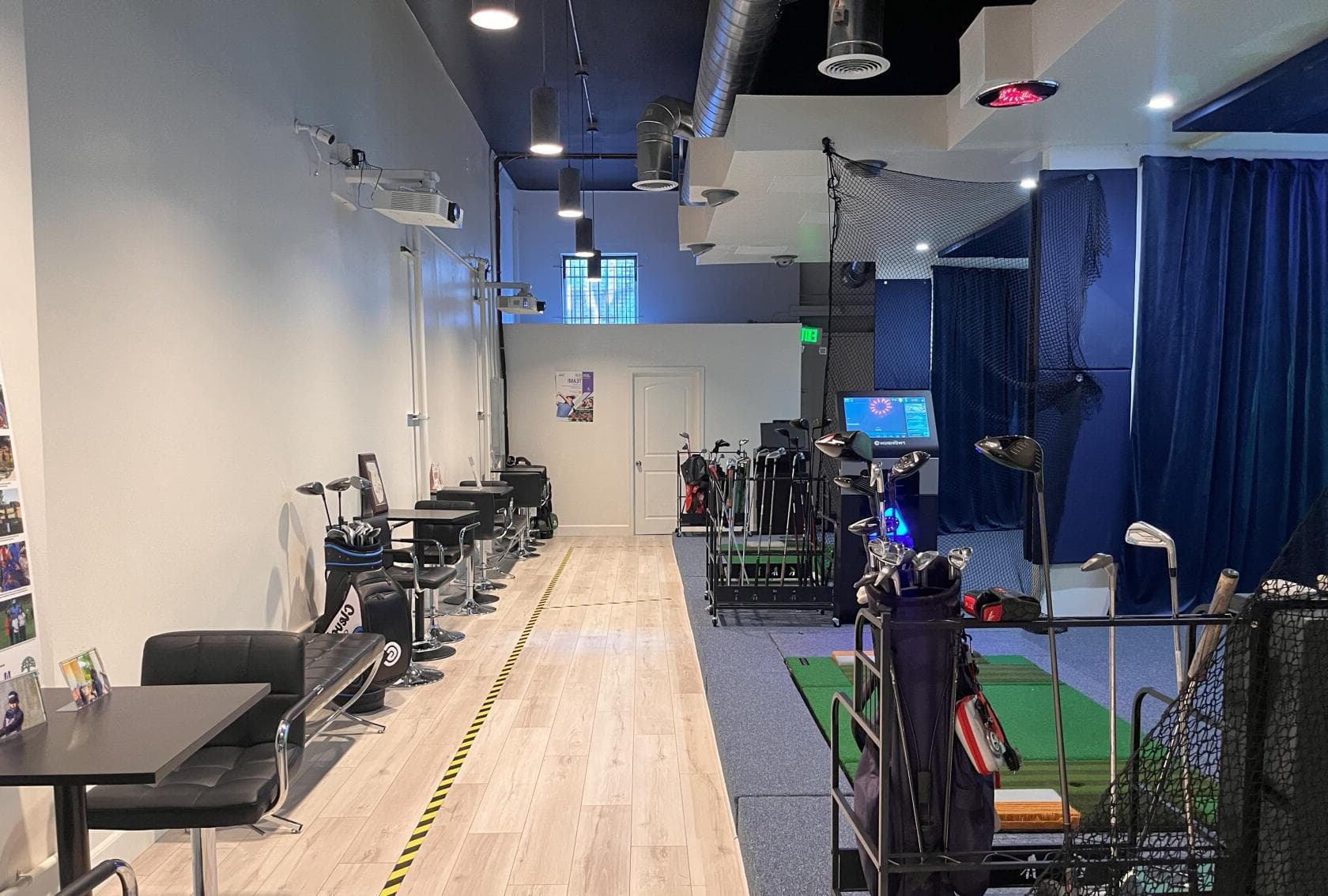 Indoor Golf Venue, Primetime photo #1