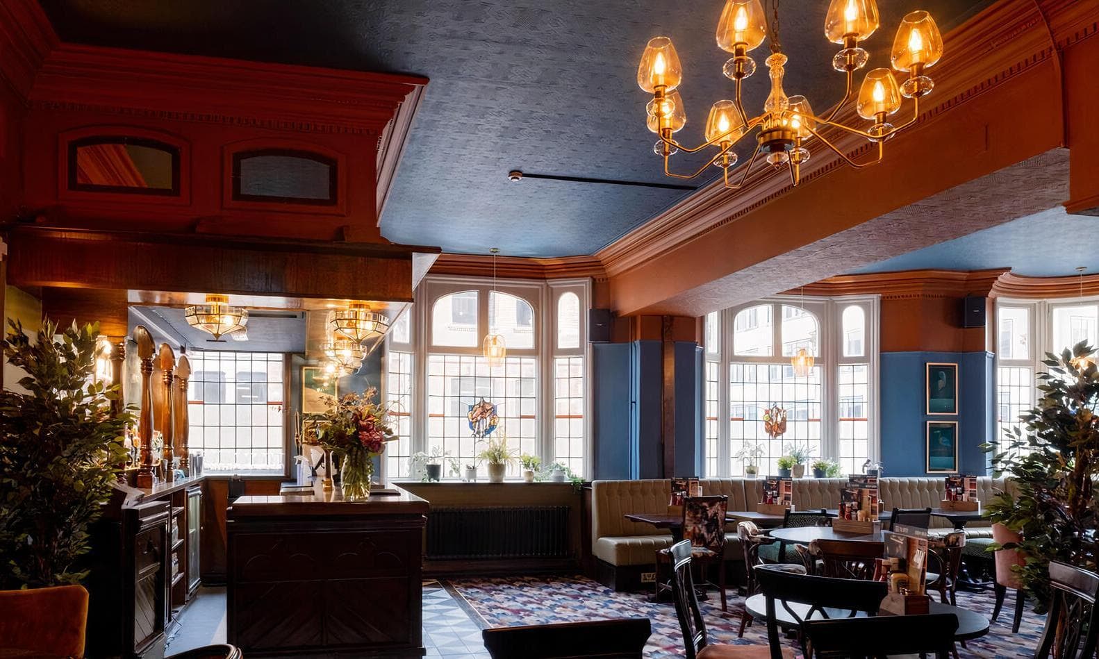 The Prince Albert Lounge, The Royal photo #3