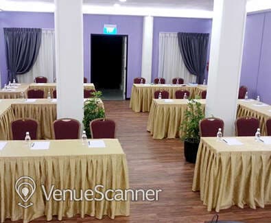 Violet Room, Raintr33 Hotel Singapore photo #1