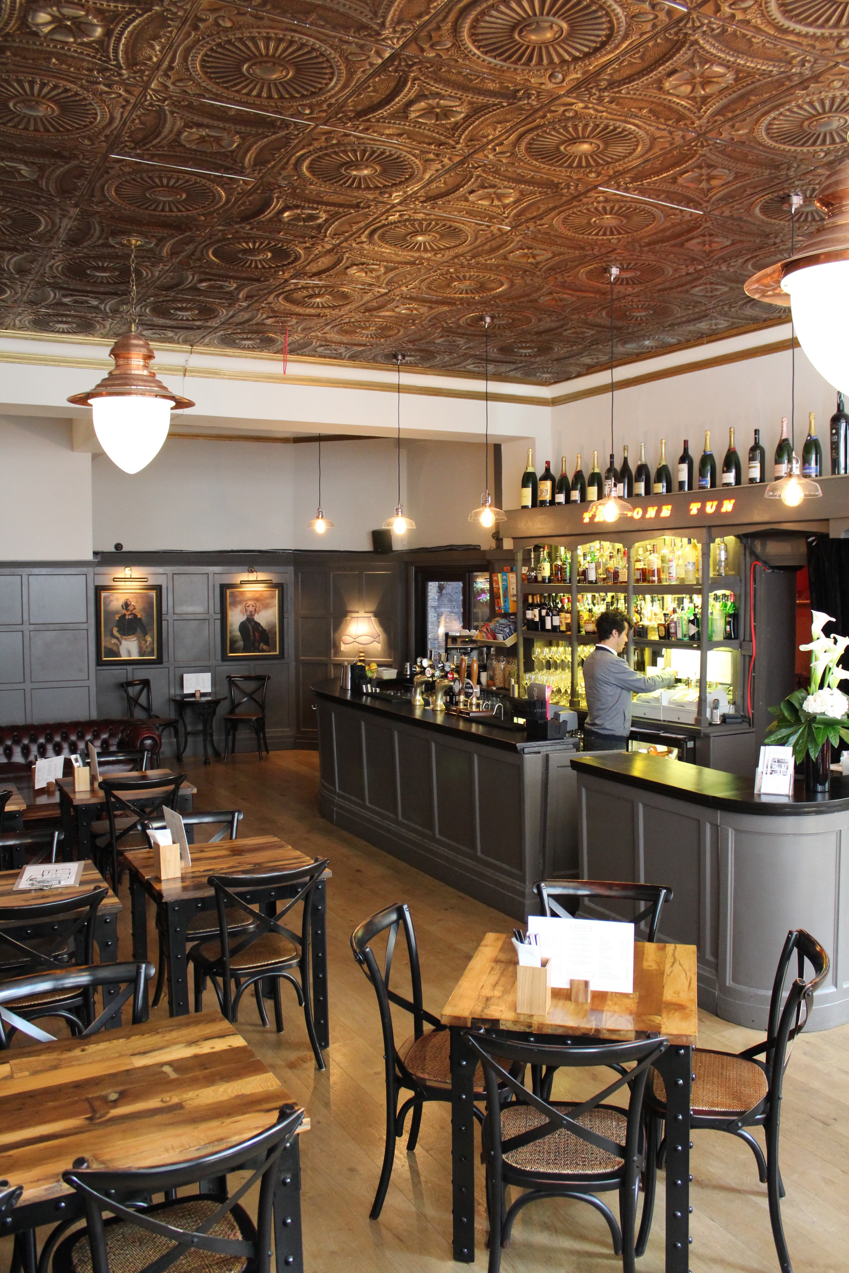 Whole Venue, The One Tun photo #3