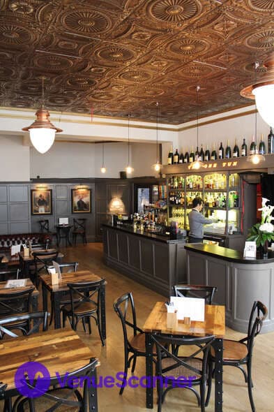 Whole Venue, The One Tun photo #3