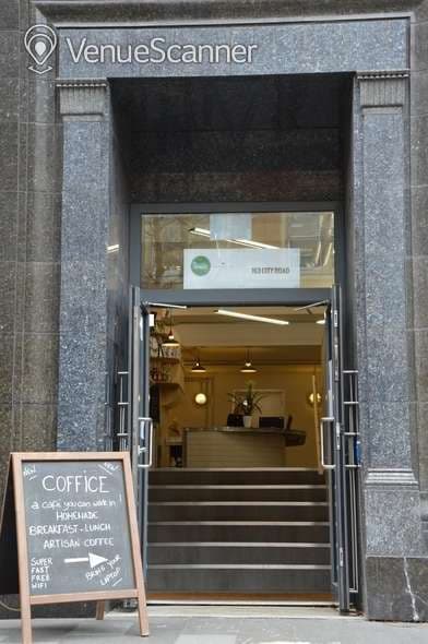 Exclusive Hire, Papilles photo #2