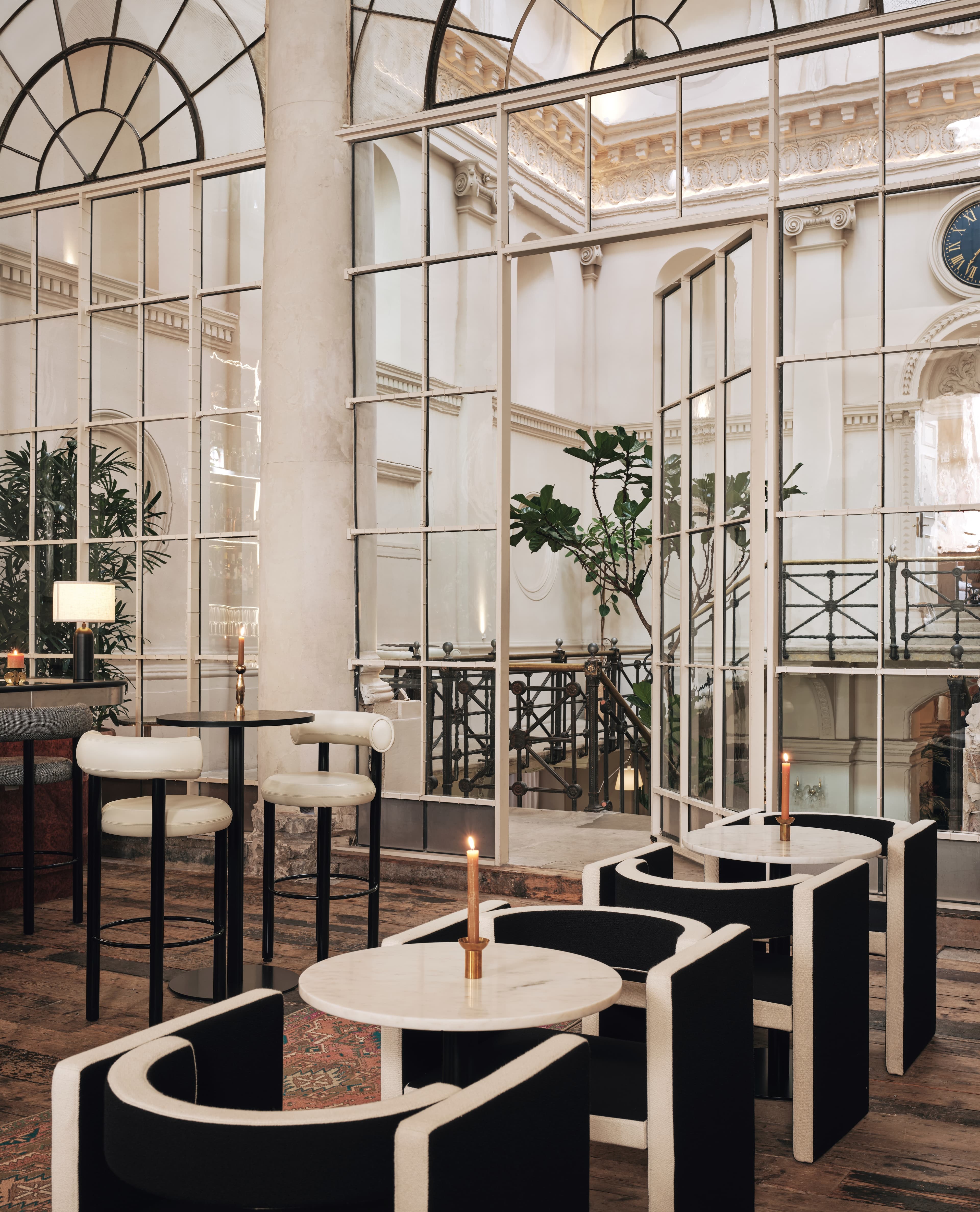 The Courtroom Bar, Knotel At Old Sessions House photo #3