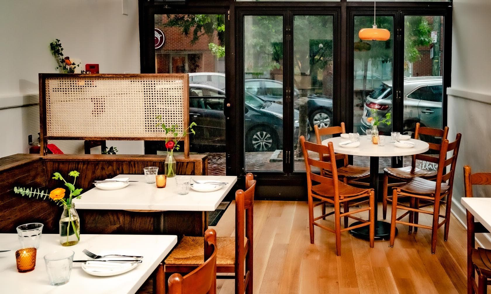 Indoor Space, Helm photo #1