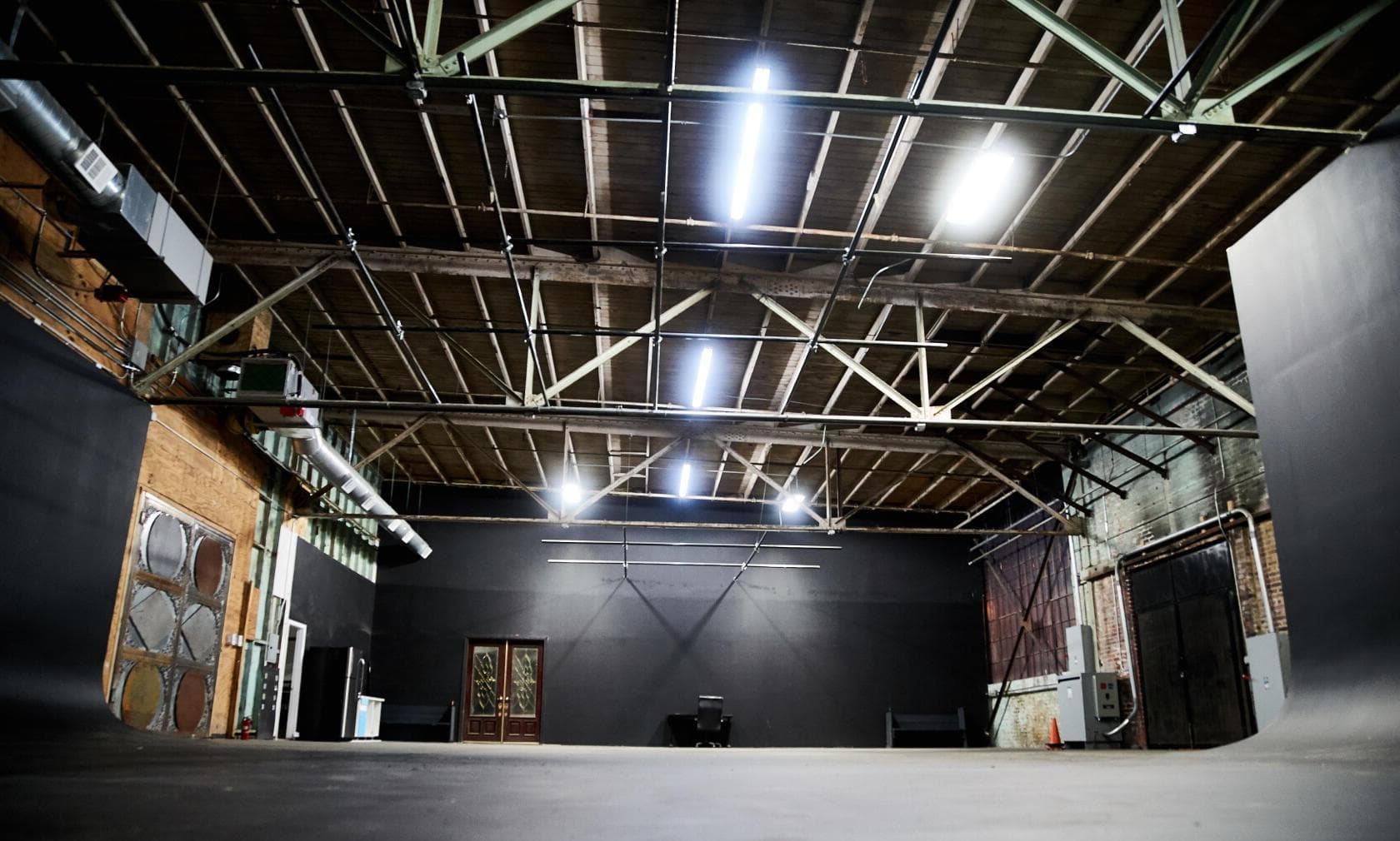 Photo of Studios 60, Center Stage: 3 Wall CYC