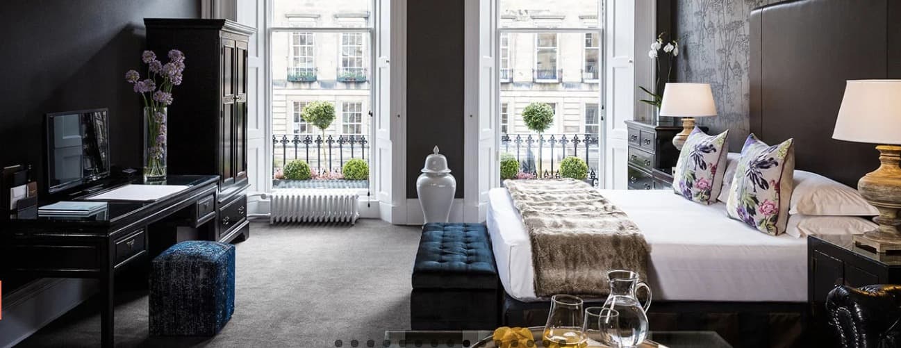 Exclusive Hotel Use 28 Rooms