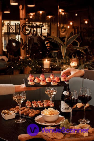 Back Space, Notes Bank photo #8