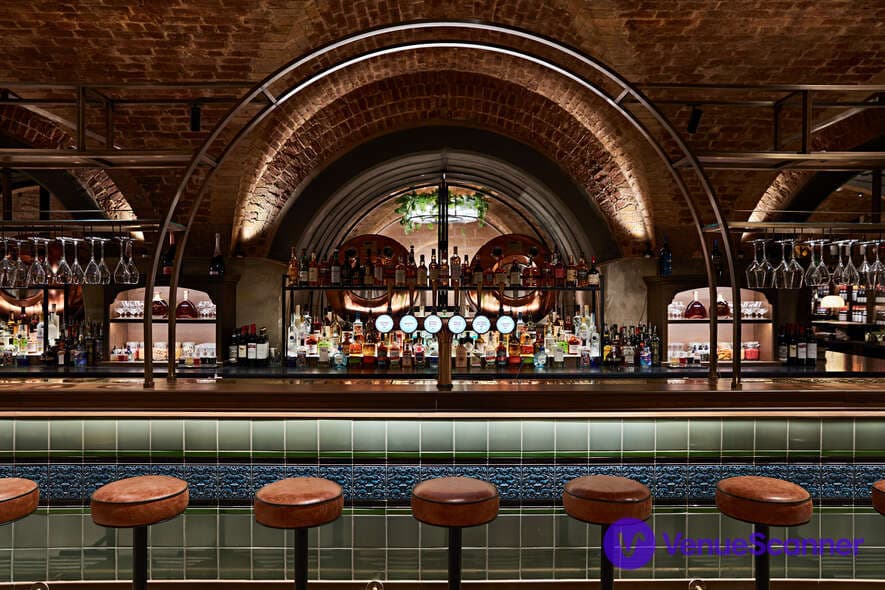 The Bar, The Libertine photo #2