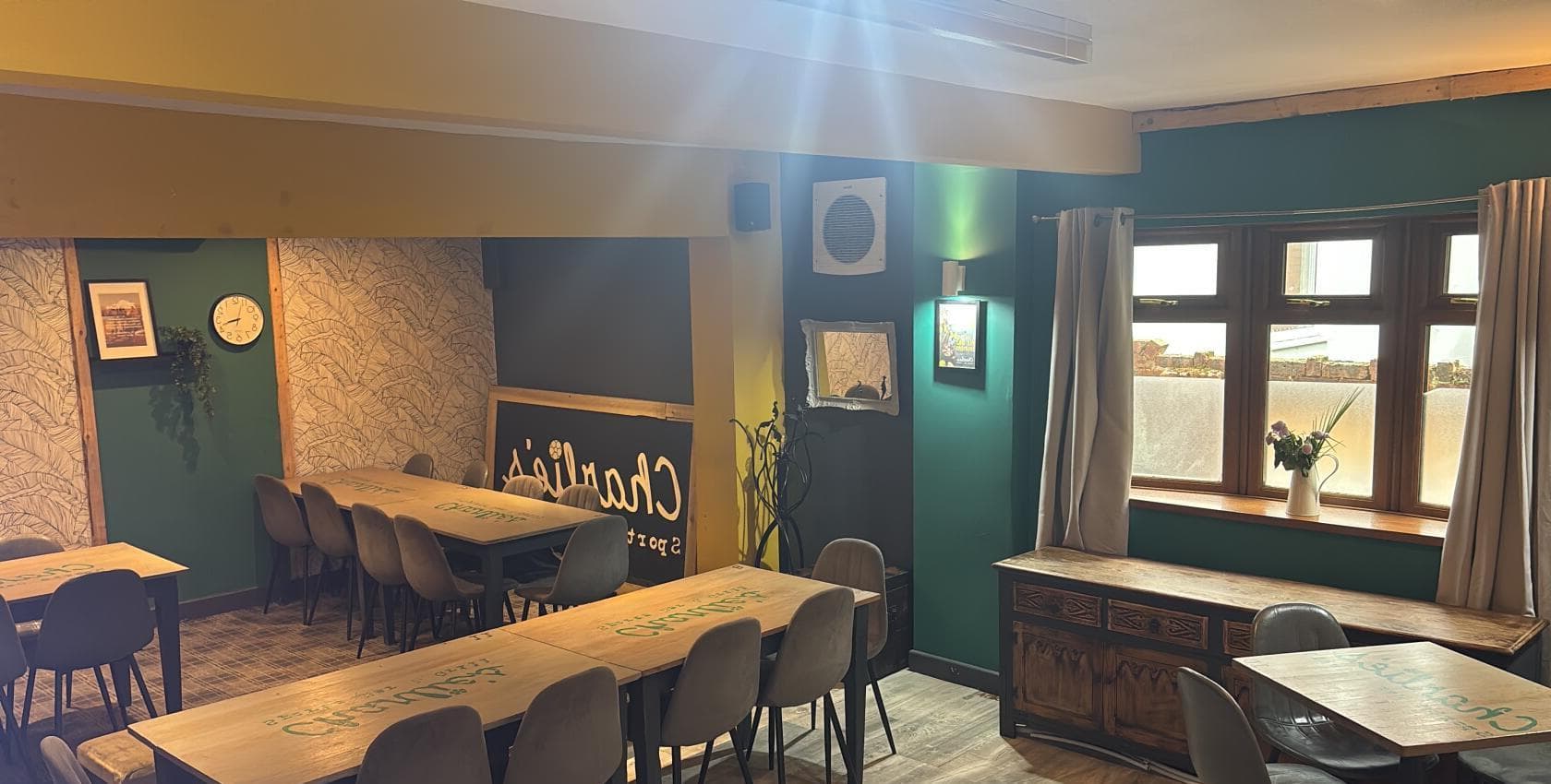 Photo of Charlie’s Sports Bar & Grill, Function Room