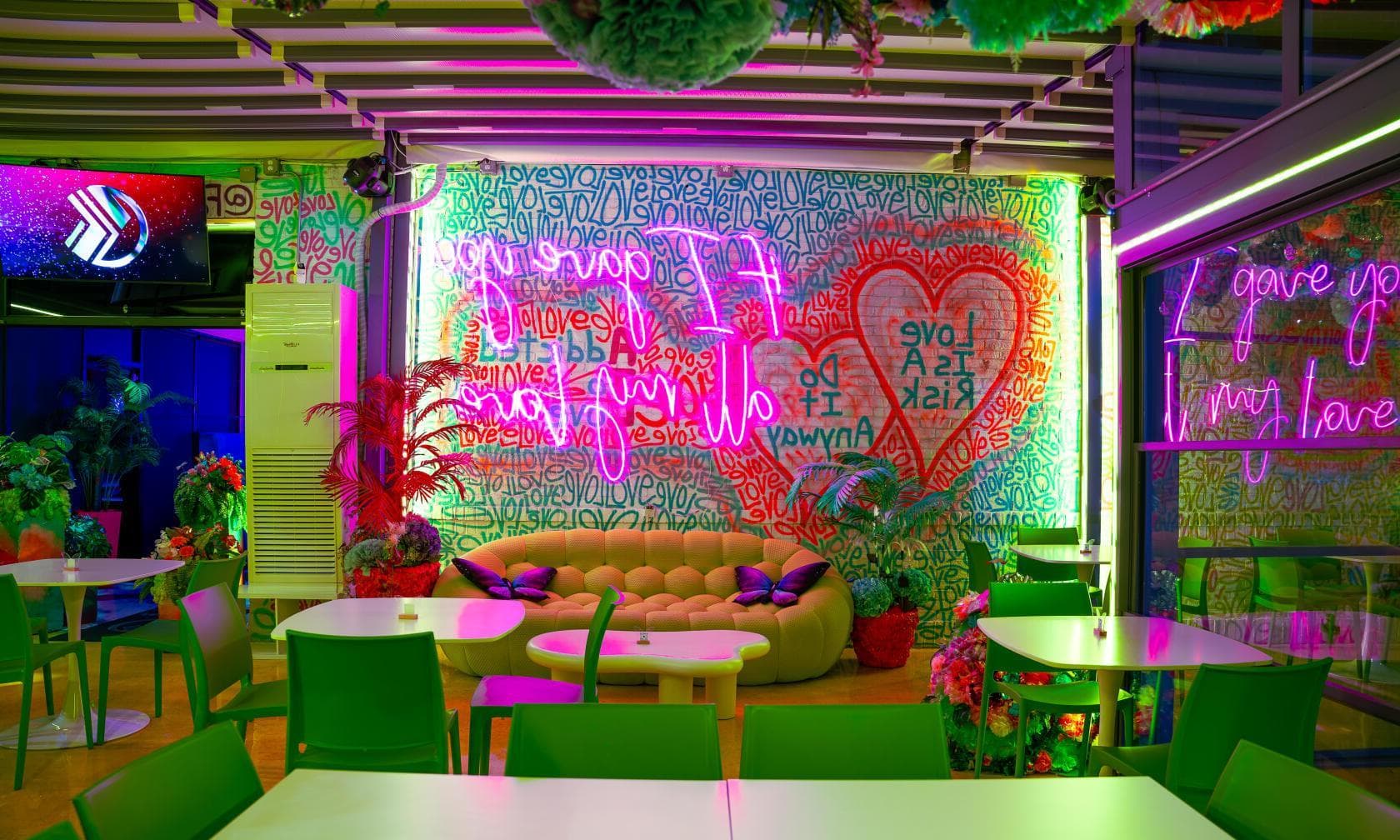 The Electric Oasis, Fade + Facet photo #1