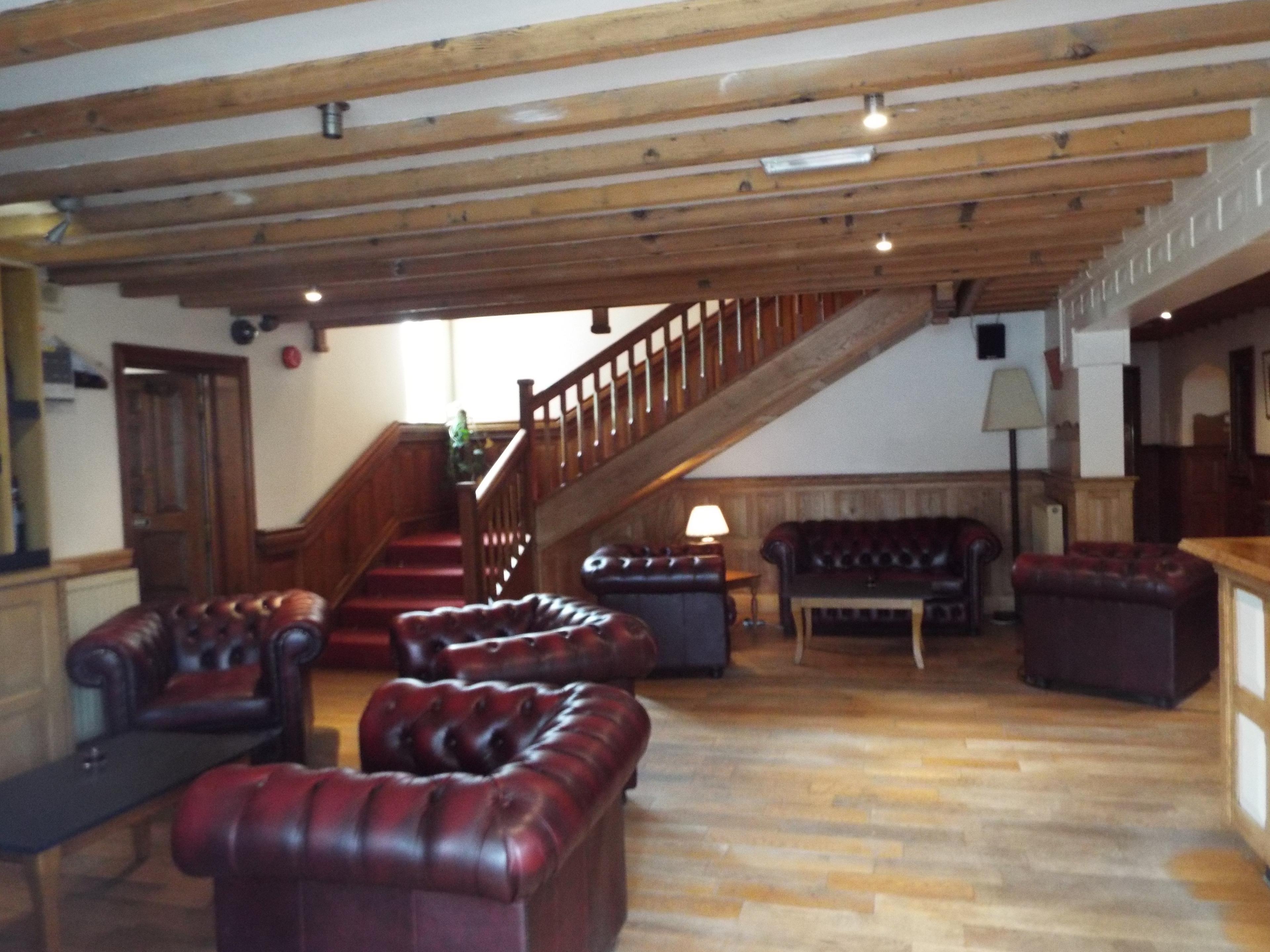 The Thatched Cottage Inn, Bar area photo #0