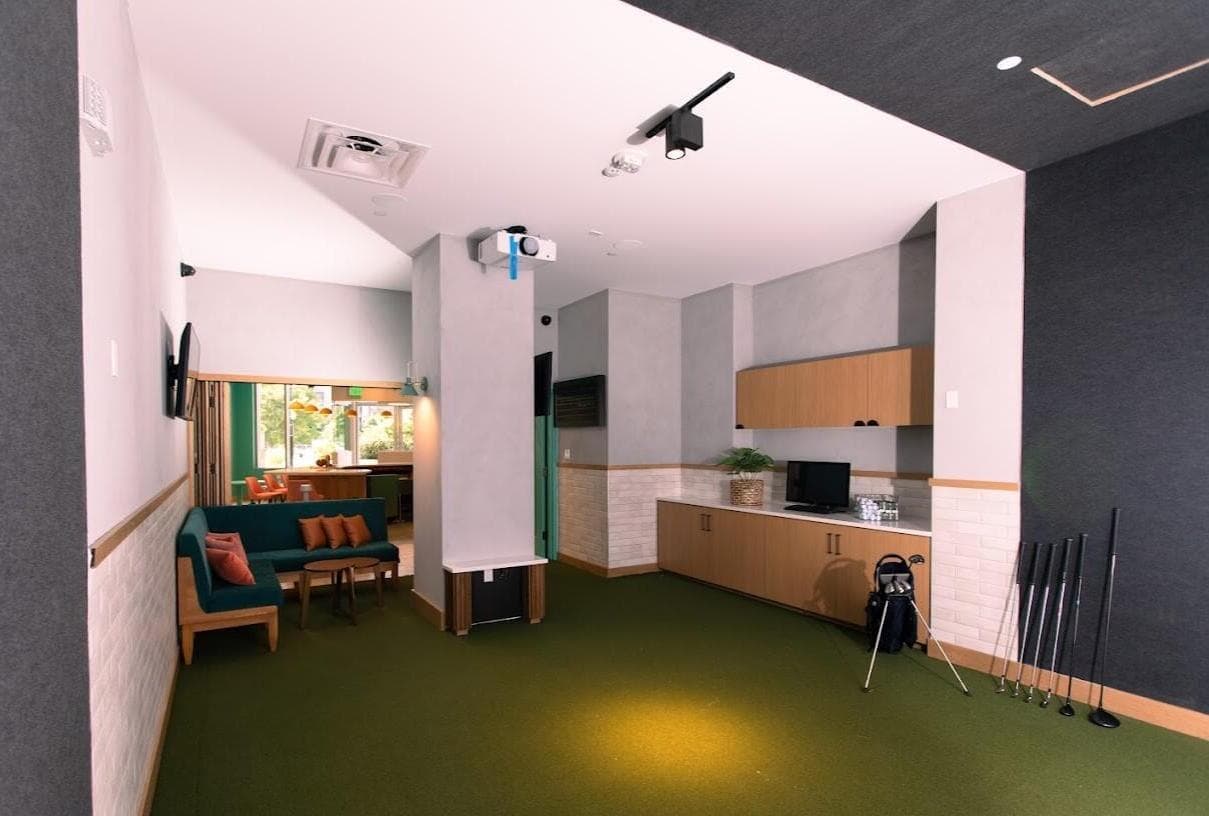 Suite 2, CitySwing photo #1