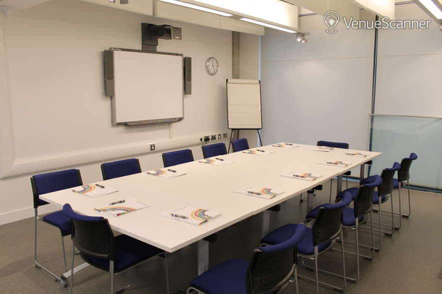Canary Wharf Room, Osmani Trust photo #1