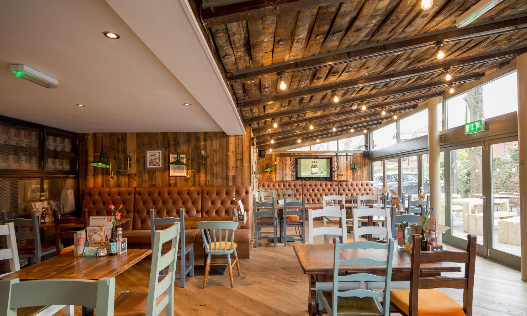 Conservatory, Brewhouse & Kitchen - Cardiff photo #1