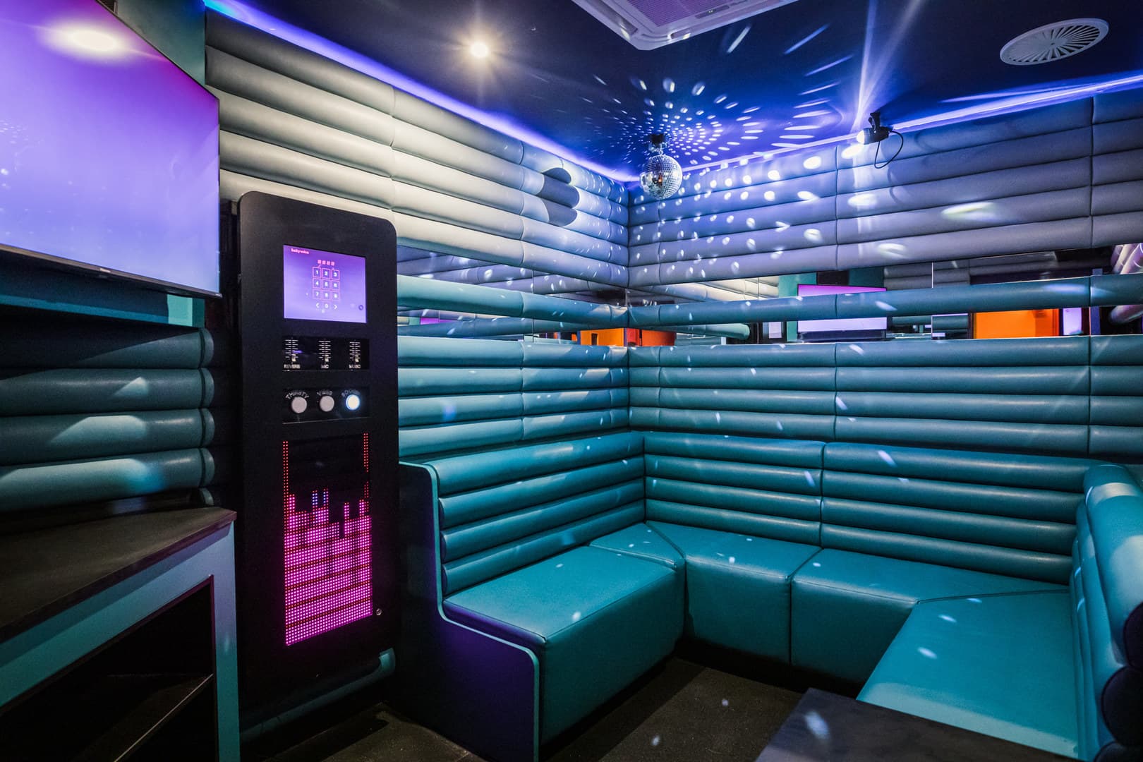 Private Karaoke Rooms, Lucky Voice - Liverpool Street photo #3