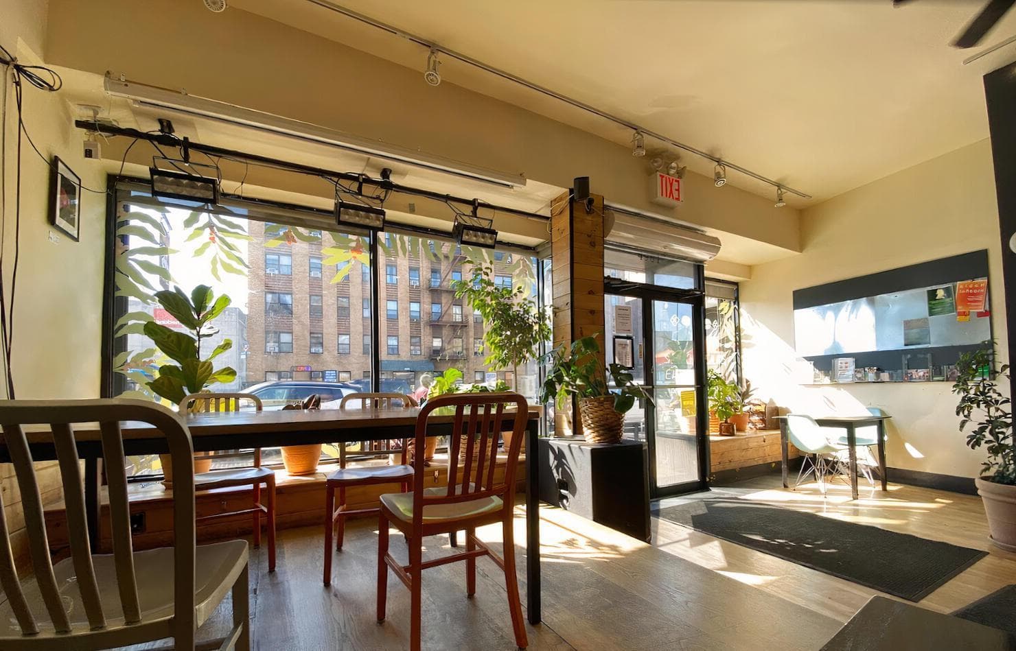 Entire Cafe, Buunni Coffee Inwood photo #1