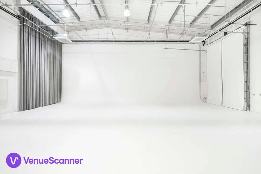 S2 Royal Arsenal Shoots, UniQ Royal Arsenal photo #2