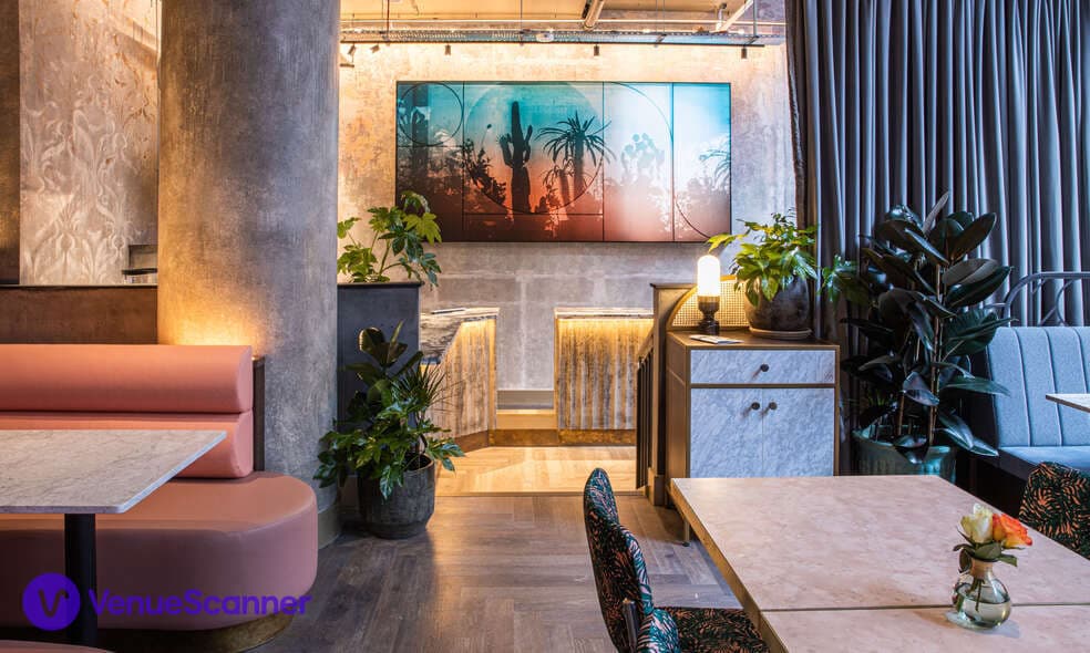 Section Hire Of The Sunset Room, Paradise Green photo #2