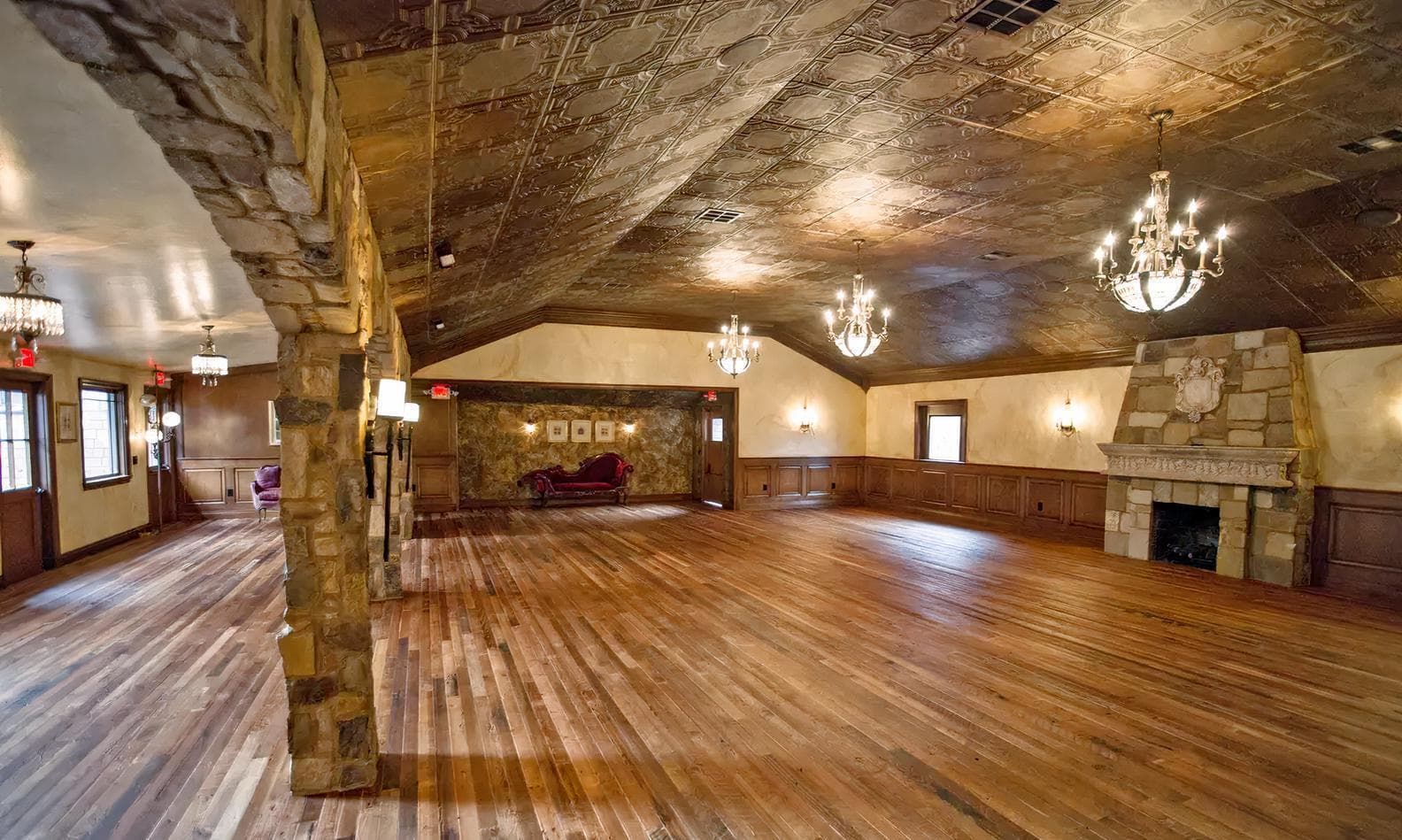 Whole Venue, The Chapel Of Orange photo #1