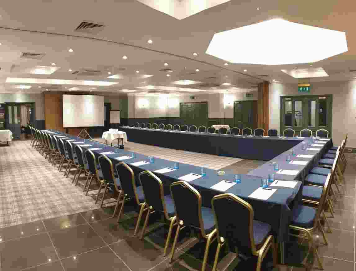 Exclusive Hire, Stanhill Court Gatwick photo #4