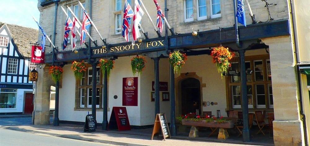 Bar & Restaurant, The Snooty Fox Hotel & Restaurant photo #7
