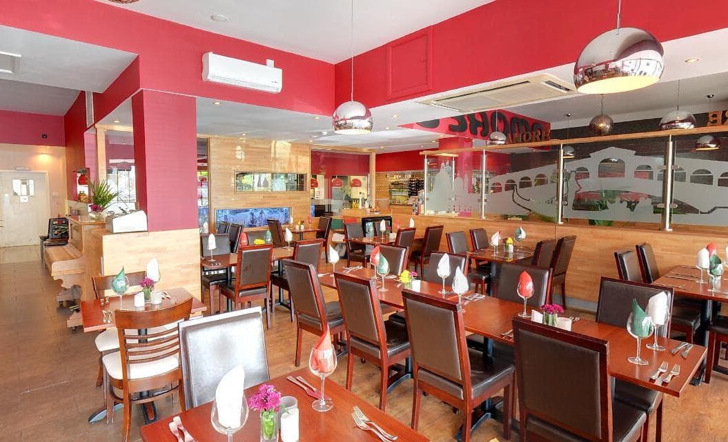 Main Dining Area, AMORES GEDLING photo #1