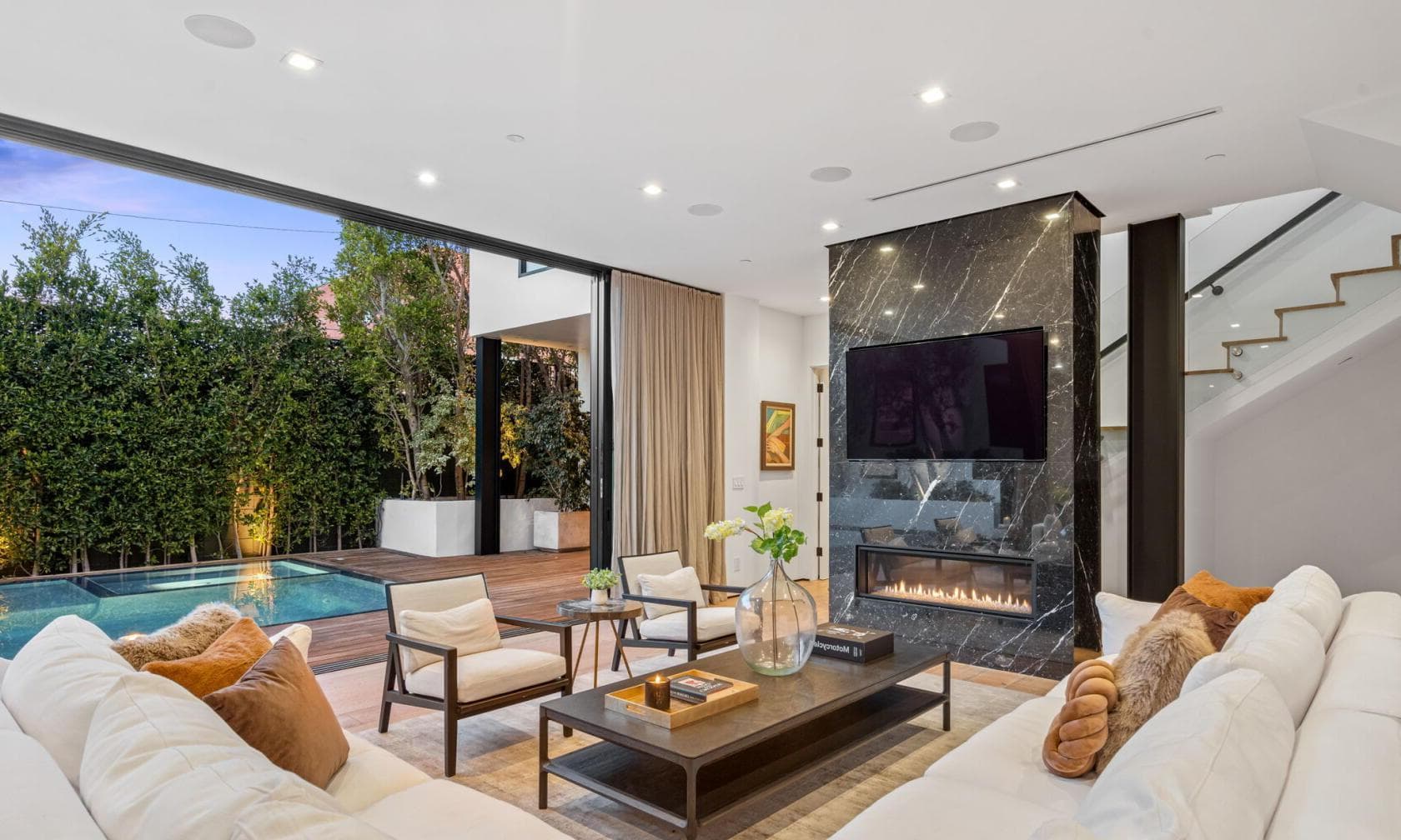 Modern Mansion w/ Pool, Mansion W/ Pool Courtyard, undefined photo #1