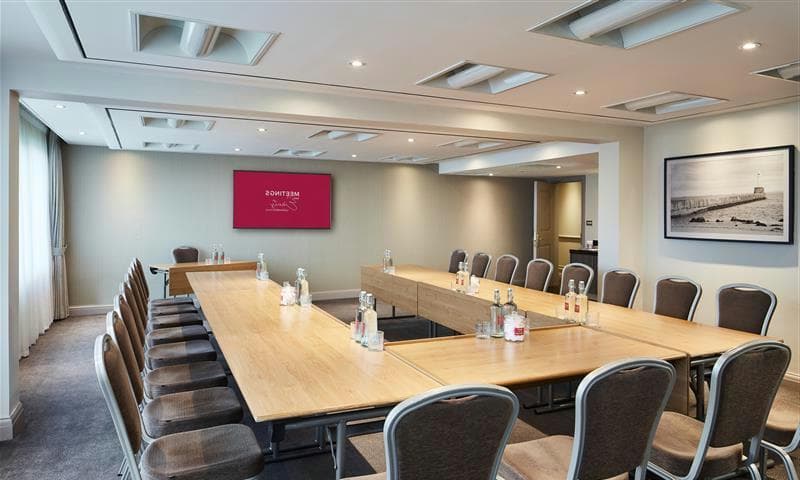 Bydand, Leonardo Conference Venue Aberdeen Airport photo #4