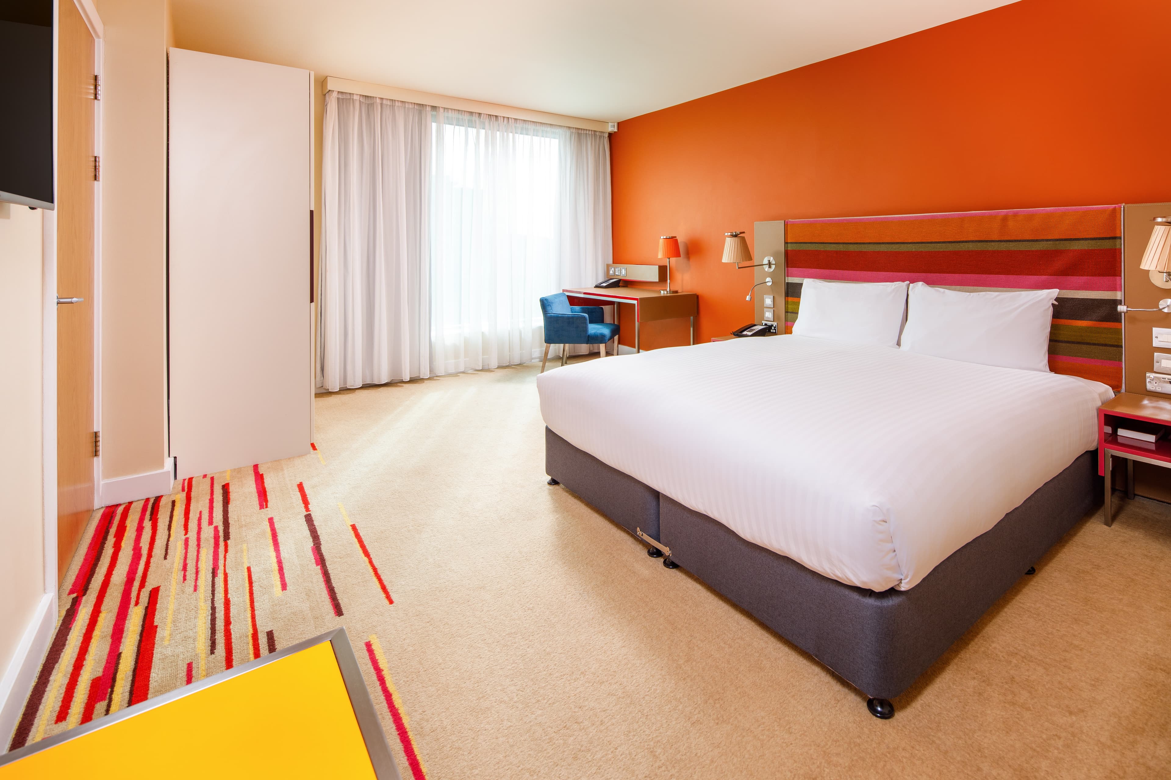 Photo of Radisson Blu Hotel, Cardiff, Verde Rosso Suite