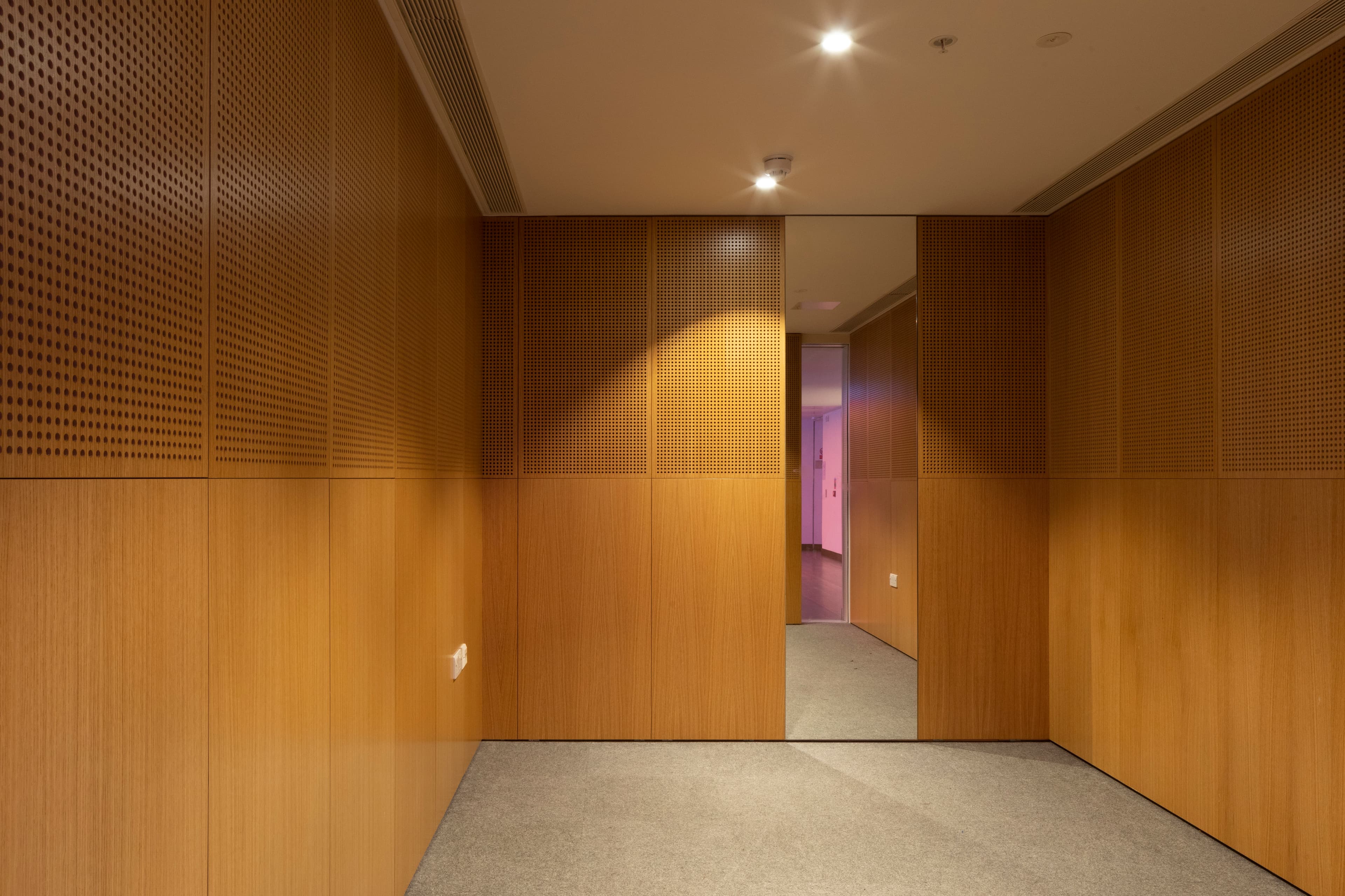 Lyric Hammersmith Theatre, Music Practice 1/2 photo #2