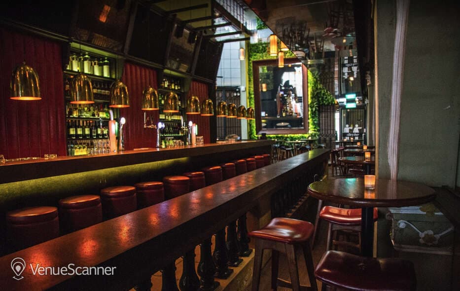 Main Hall, Alley Bar photo #2