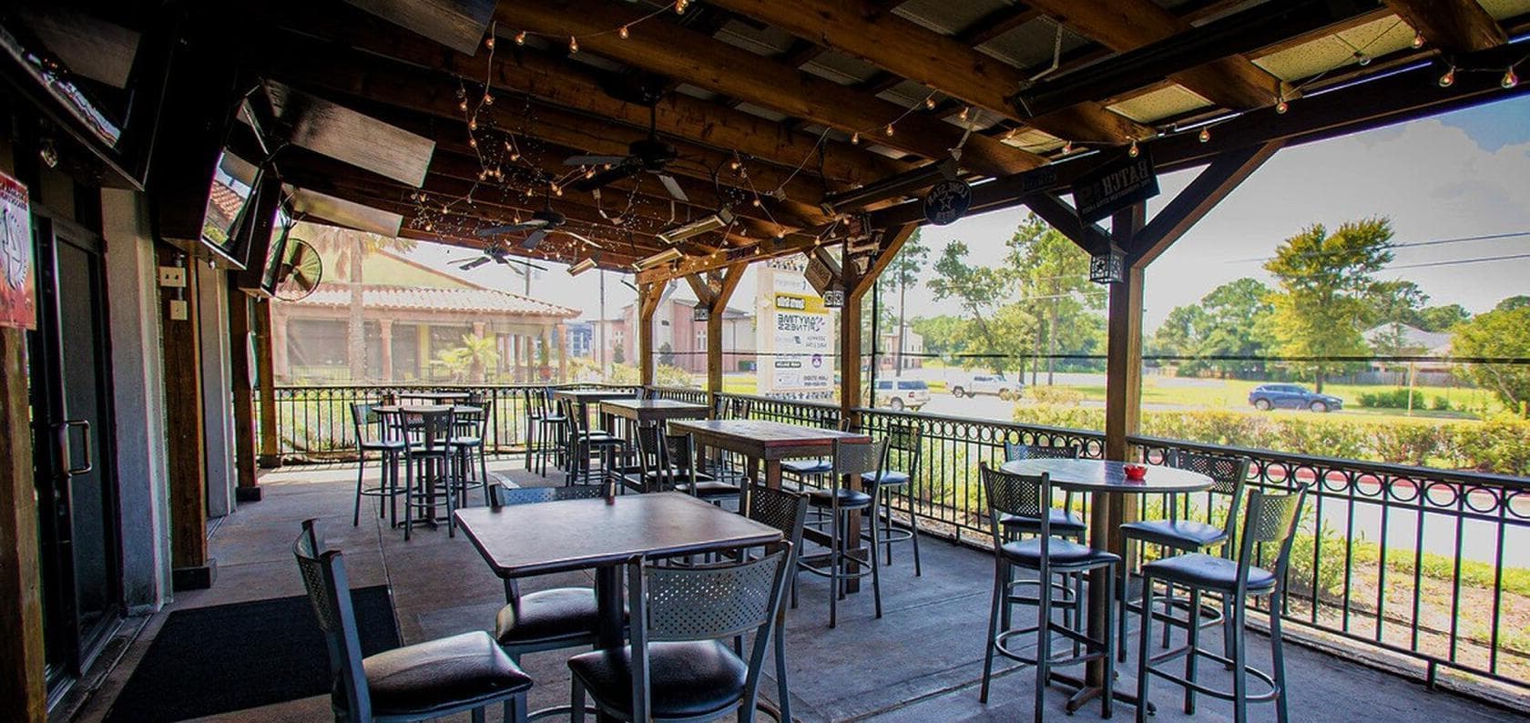 Mojo's Sports Grille, Front Right Patio, undefined photo #1