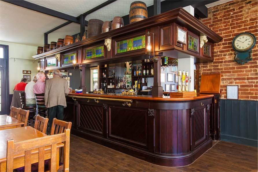 Exclusive Hire, The Golden Lion photo #2