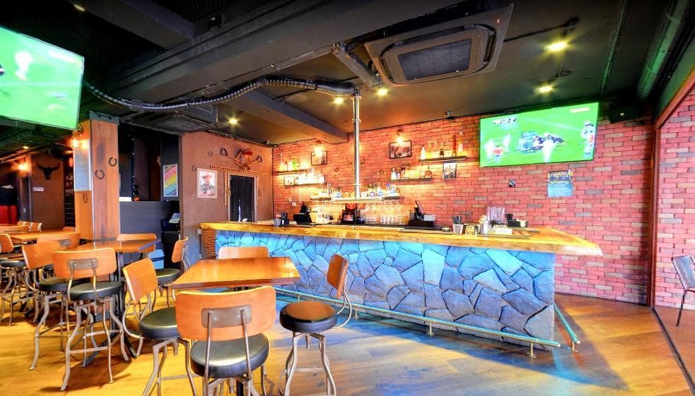 Hero's, Entire Indoor Section photo #2