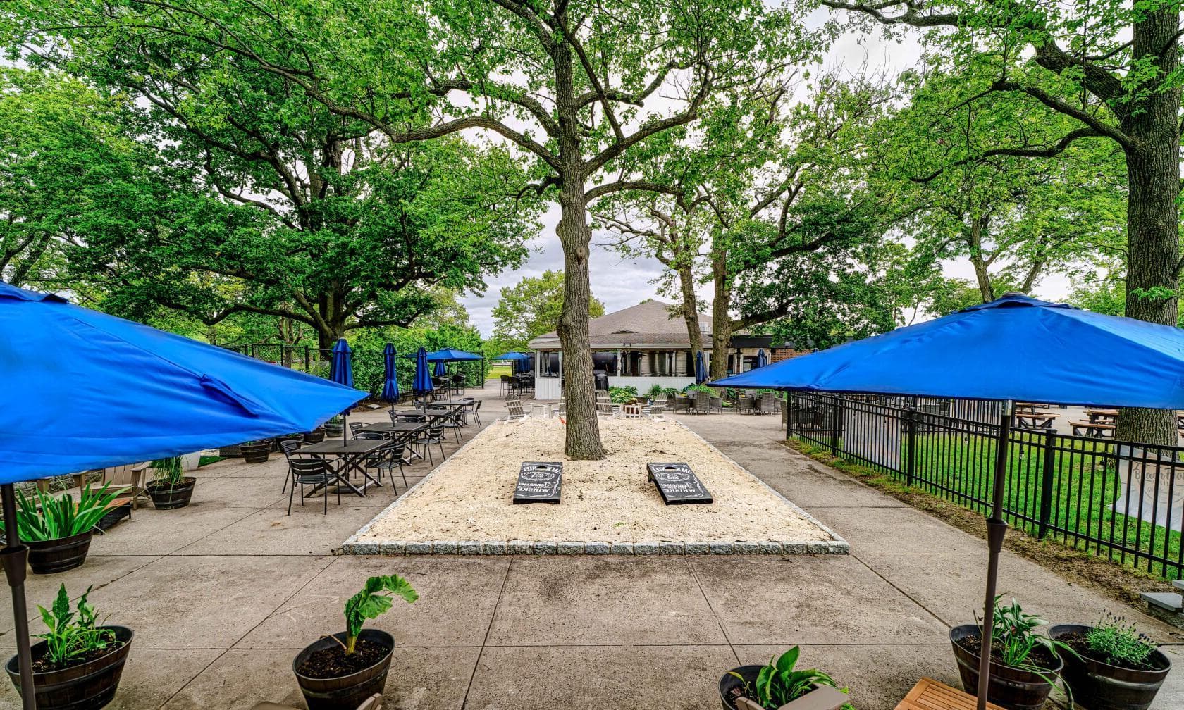 Entire Venue, Beach Front Grill photo #1