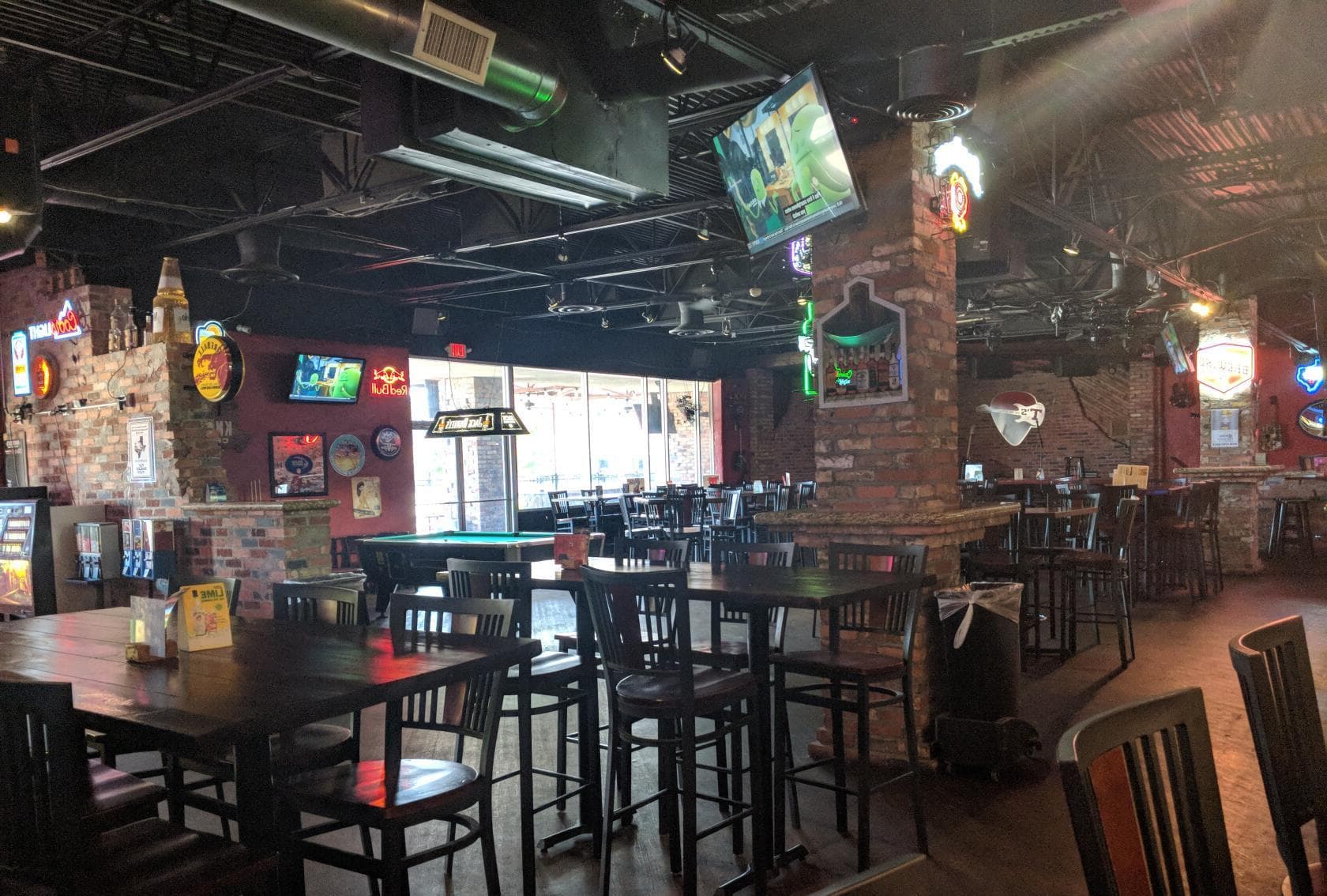 Photo of T's Bar and Grill, Whole Space