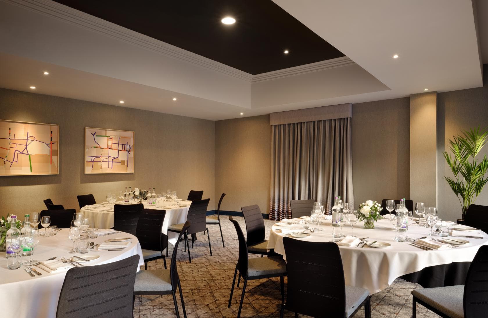 Salisbury Suite, Edinburgh Marriott Hotel Holyrood photo #1