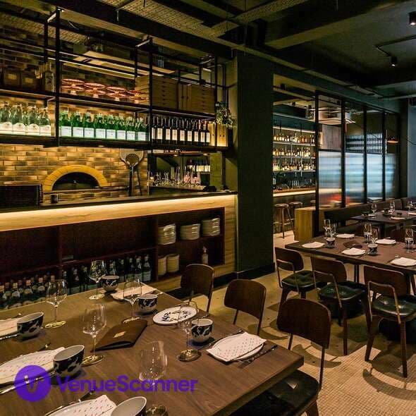 Exclusive Hire, Amo photo #2