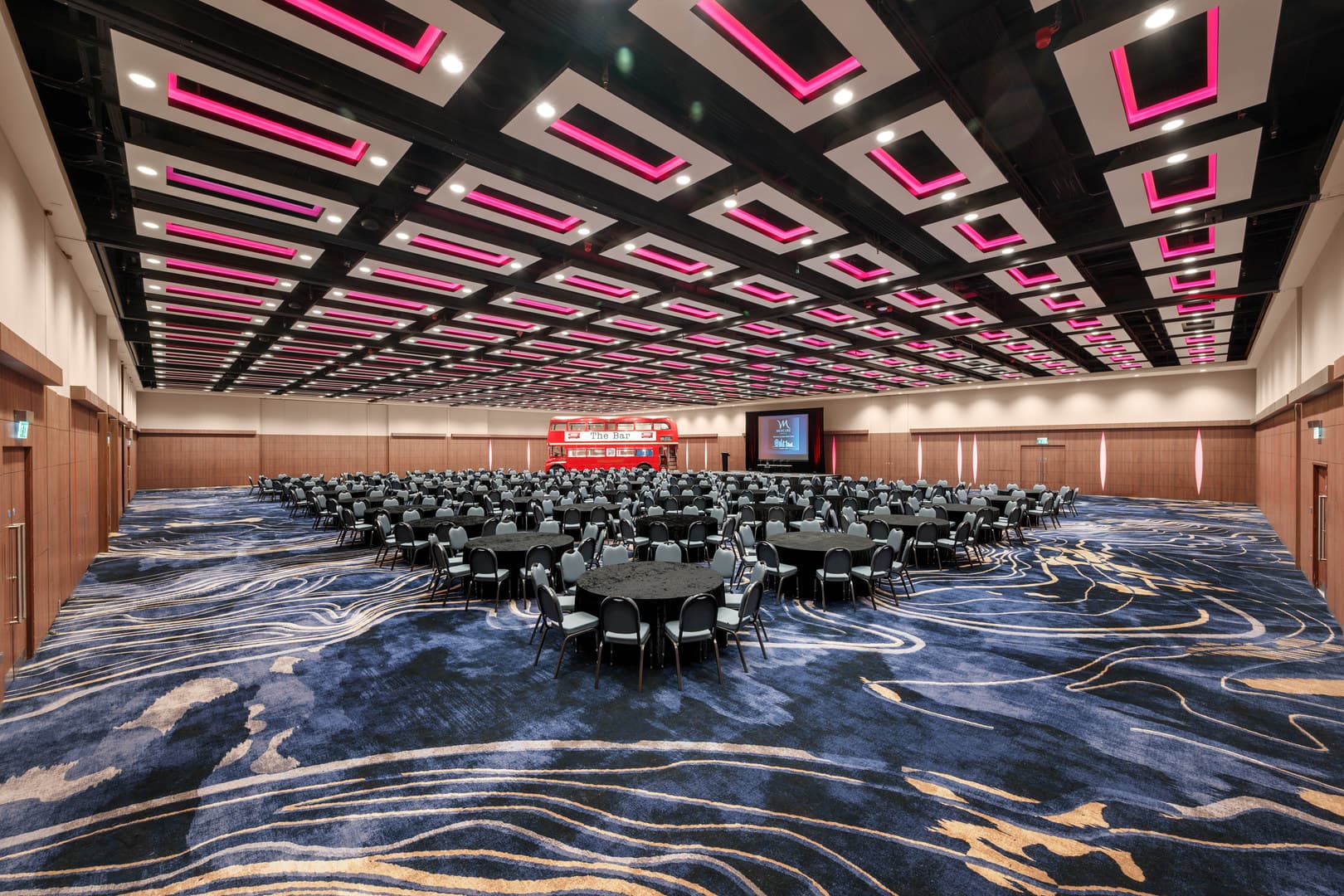 London Suite, Mercure London Earls Court Hotel & Conference Centre photo #1