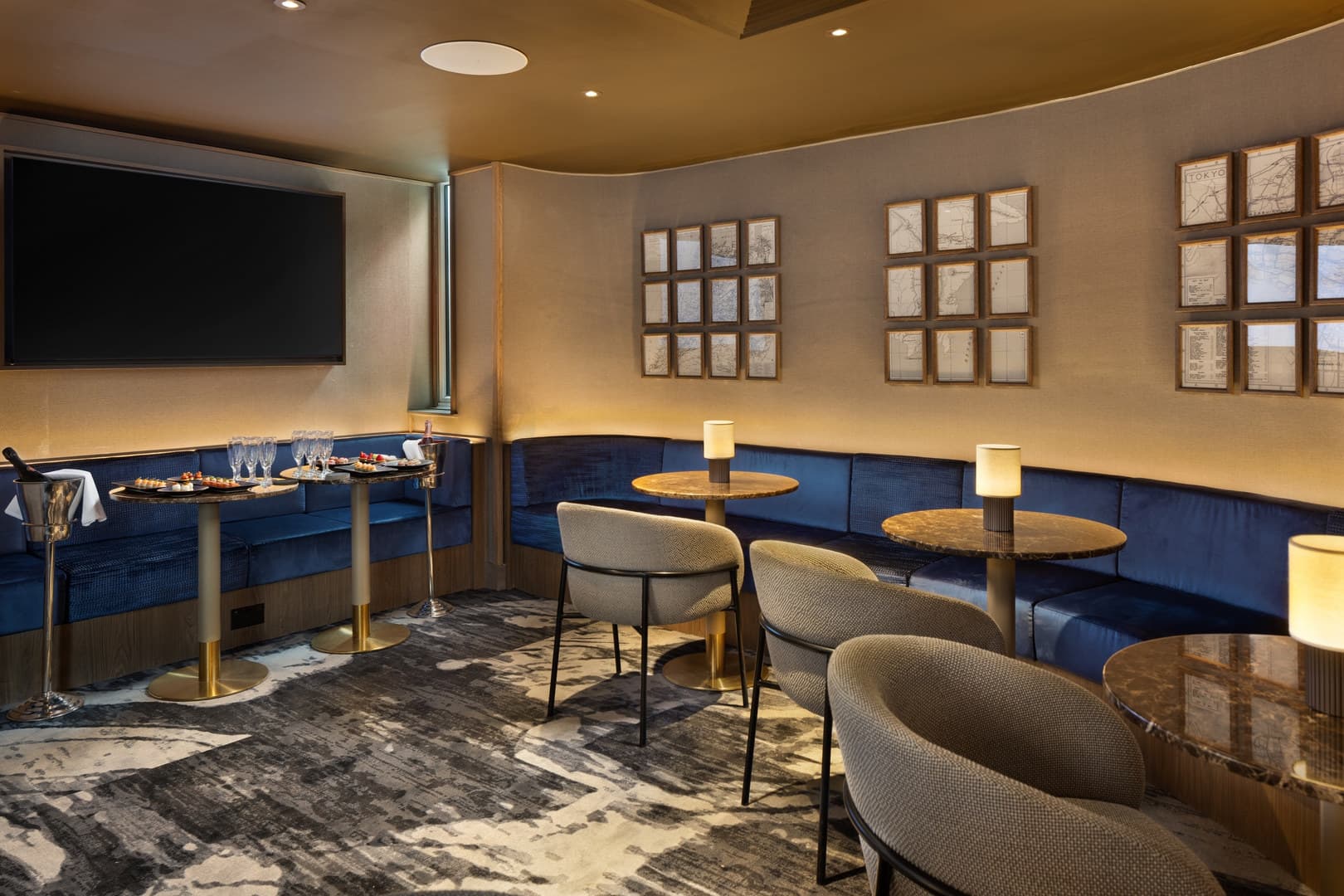 Barnaby's Lounge Bar, Mercure London Earls Court Hotel & Conference Centre photo #1
