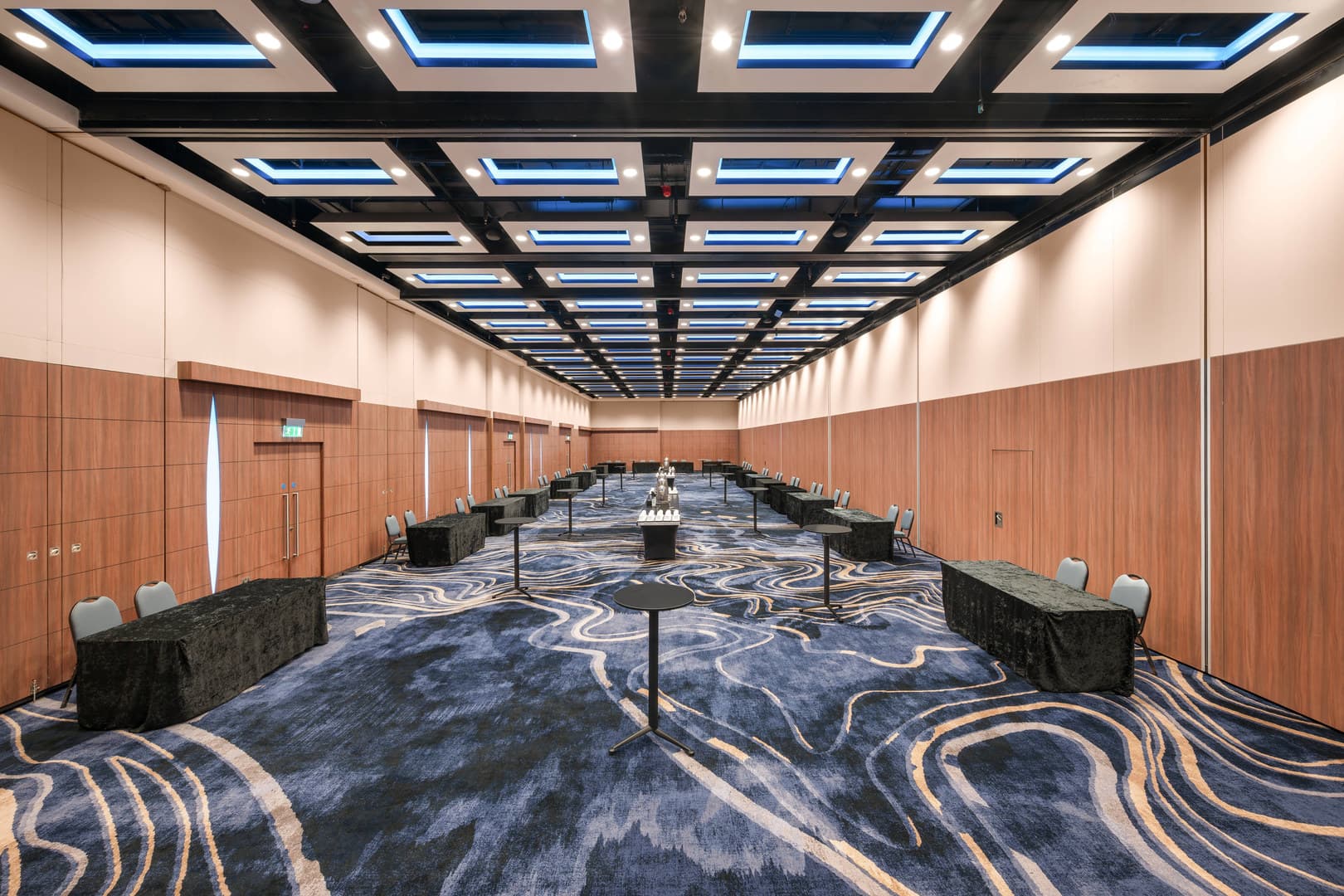 London Suite 7, Mercure London Earls Court Hotel & Conference Centre photo #3