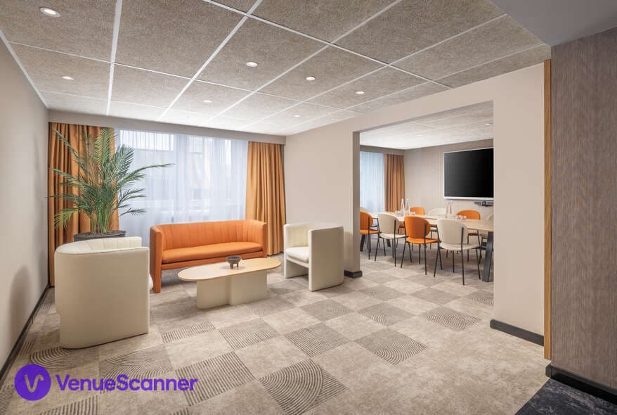 Greenwich Park Meeting Room, Mercure London Earls Court Hotel & Conference Centre photo #3